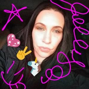 Meet your Posher, Janelle